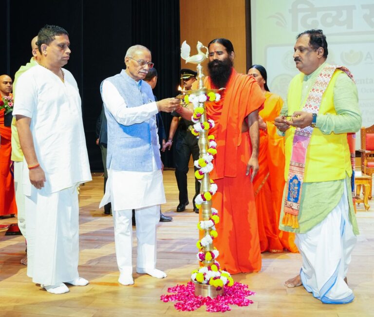 IMG_COM_202610291816332420.jpeg